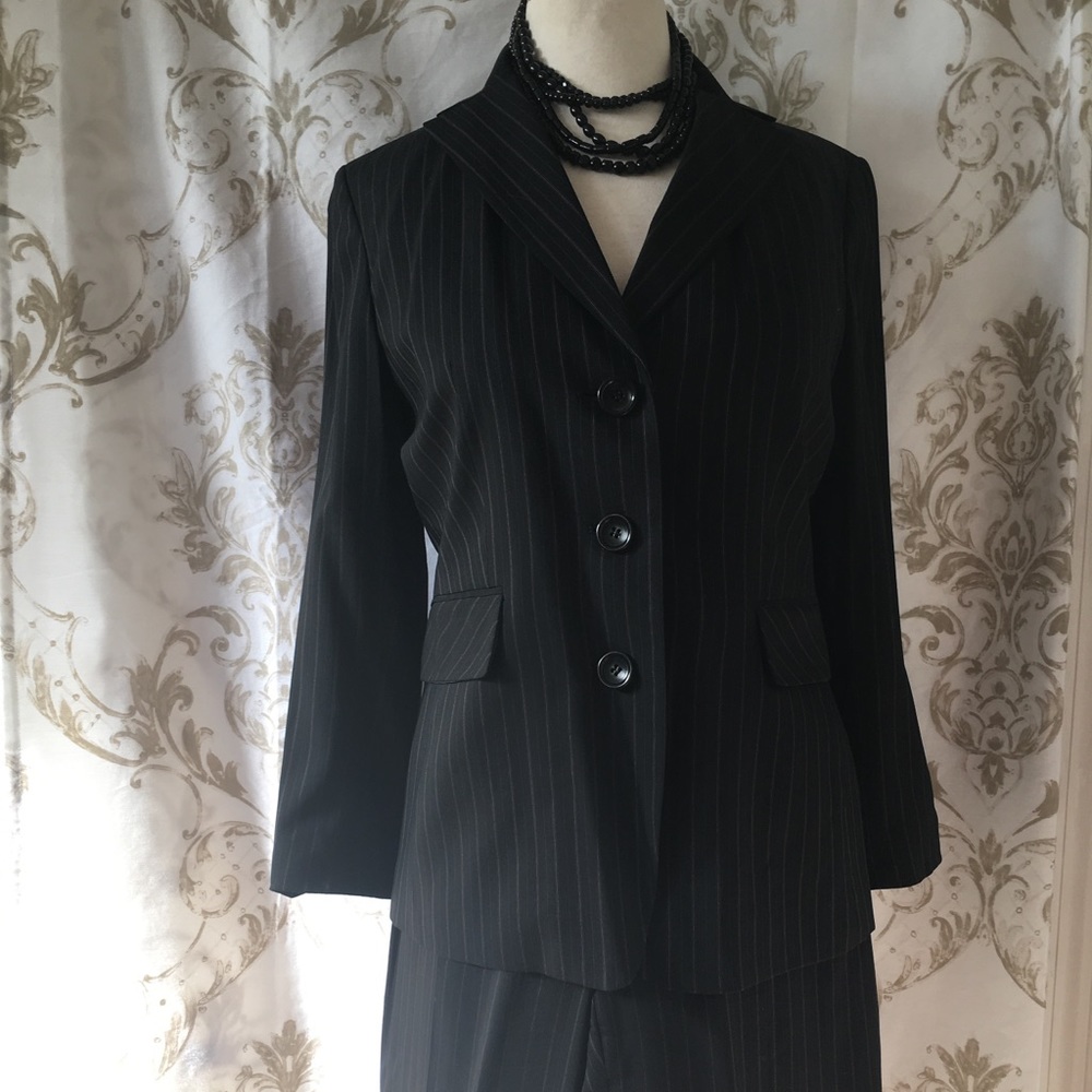 Ann Taylor Suit